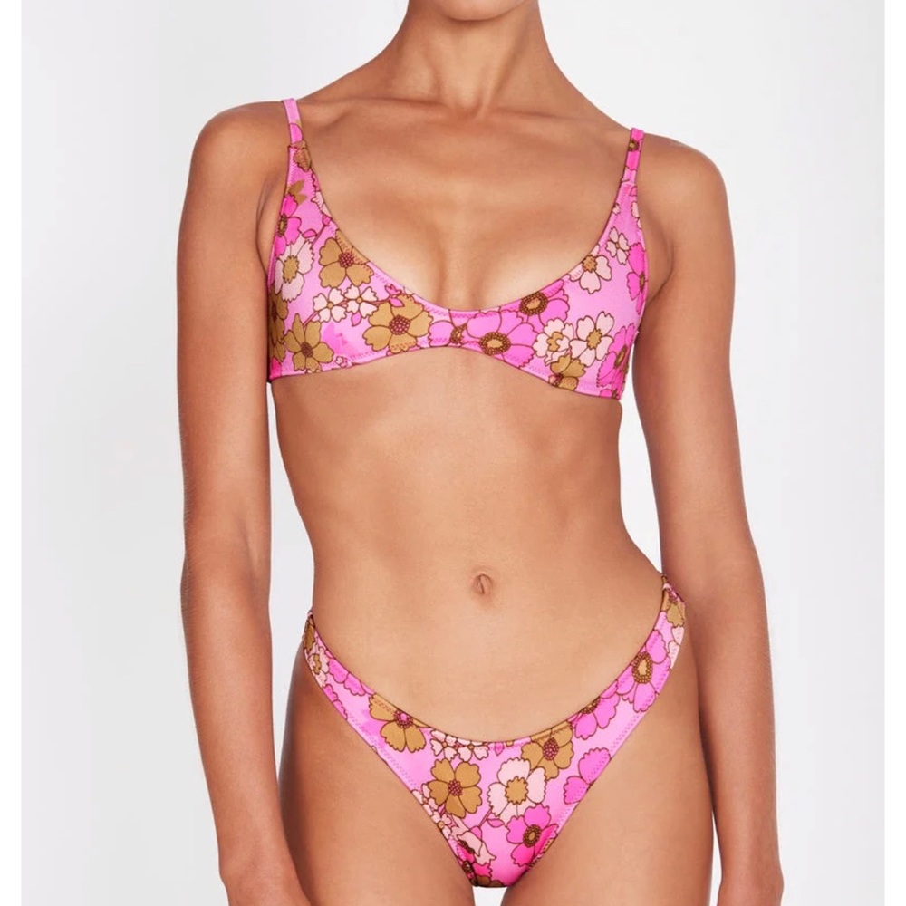 BRAND NEW STYLE TRIANGL BIKINI